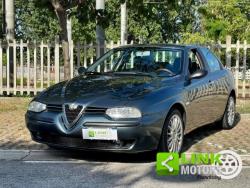 Alfa-Romeo 156 Tre volumi