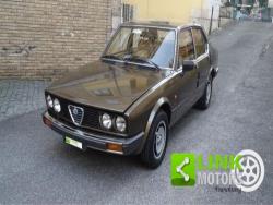 Alfa-Romeo Alfetta Tre volumi